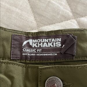 Mountain Khakis Forest Green Men's Flat Front Shorts